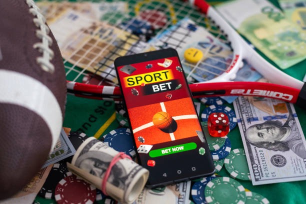 isitoto login app showing live-dealer table, sportsbook odds, and slot game tiles in unified interface